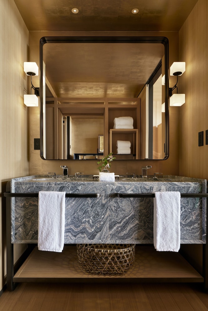 ルーム シングルベッド 2 台 ガーデンビュー バスルーム0 | パーク ハイアット 京都