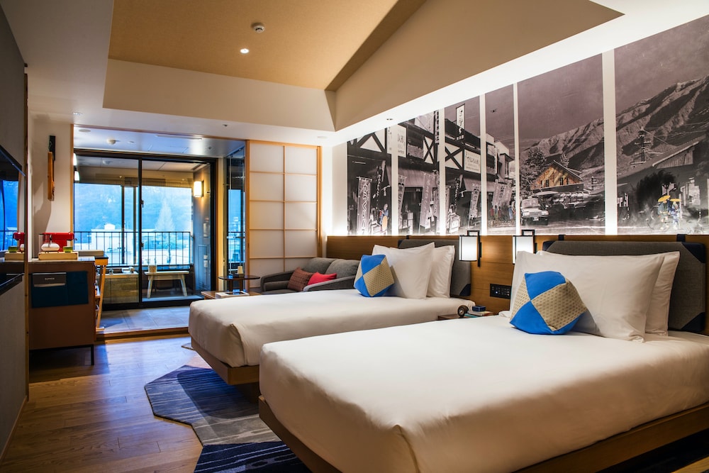 スタンダード ルーム シングルベッド 2 台 リバービュー (Private Hot Spring) | ホテルインディゴ箱根強羅 by IHG