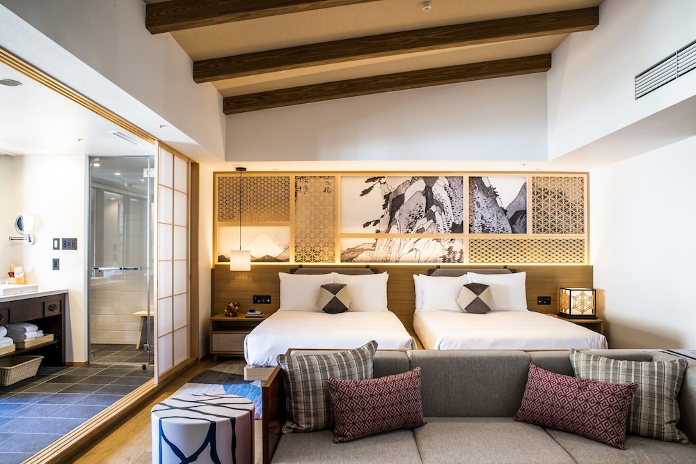 スイート シングルベッド 2 台 リバービュー (Private Hot Spring) | ホテルインディゴ箱根強羅 by IHG