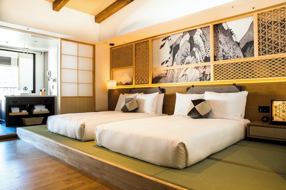 スイート シングルベッド 2 台 リバービュー (Private Hot Spring) | ホテルインディゴ箱根強羅 by IHG