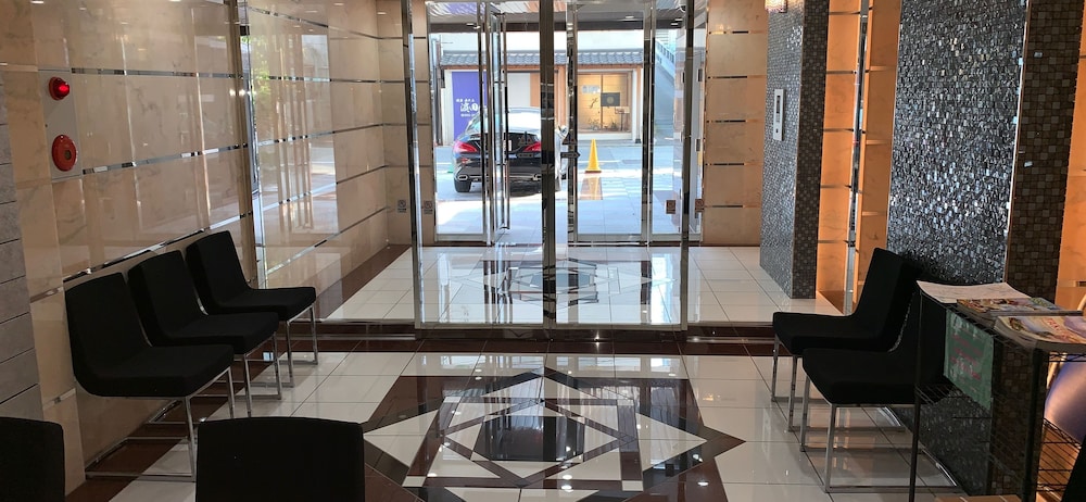 フロント1 | ヨーロピアンハウス冷泉