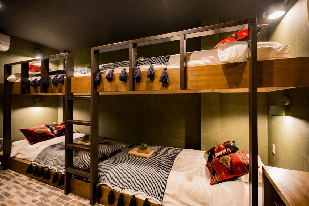 4人部屋 客室7 | IKIDANE Residential Hotel 駒込