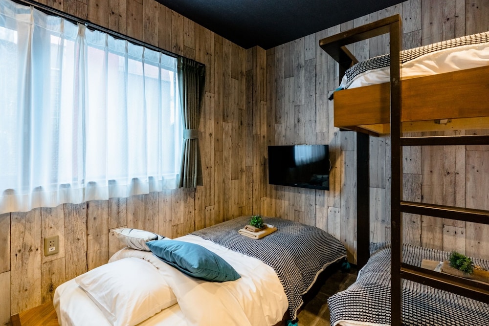 3人部屋 客室3 | IKIDANE Residential Hotel 駒込