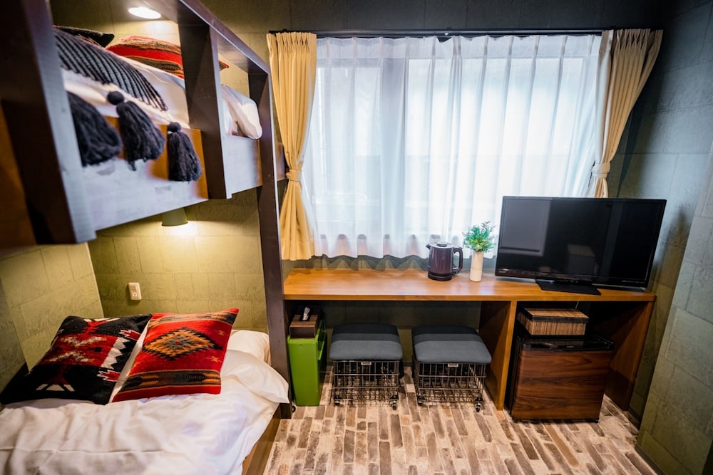 4人部屋 客室8 | IKIDANE Residential Hotel 駒込