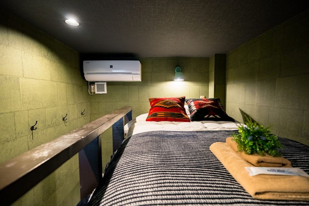 4人部屋 客室3 | IKIDANE Residential Hotel 駒込