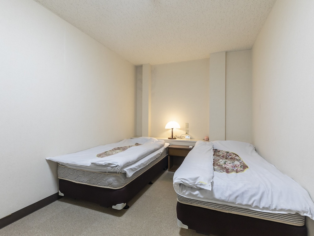 コンフォート 4 人部屋 | 国民宿舎あらふねリゾート