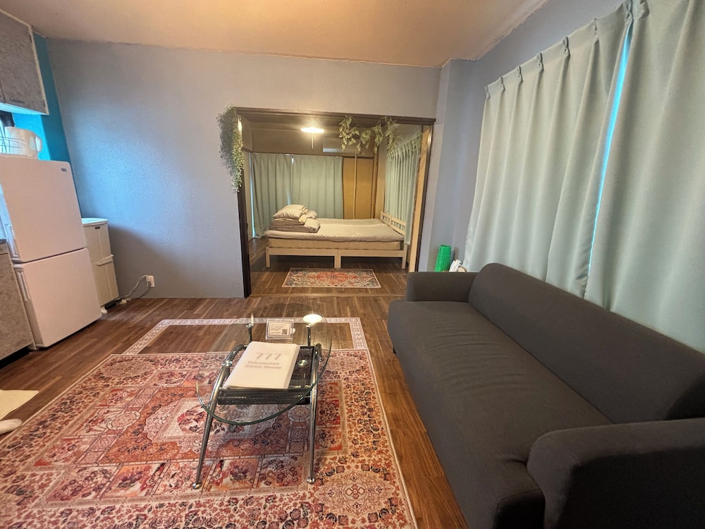 ベーシック ツインルーム | セブンスリー高松ゲストハウス