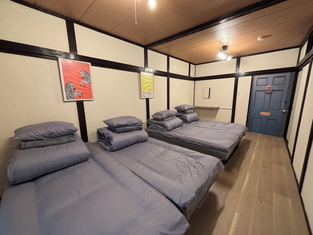 エコノミー 4 人部屋 | セブンスリー高松ゲストハウス