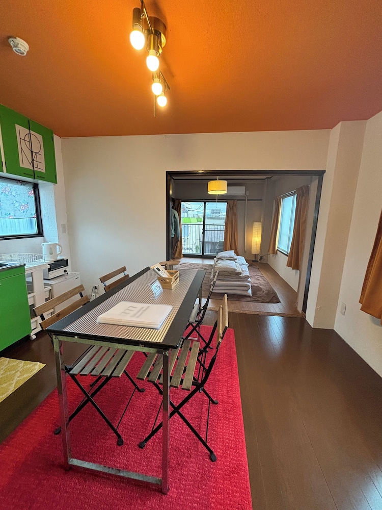 402 布団ルーム | セブンスリー高松ゲストハウス