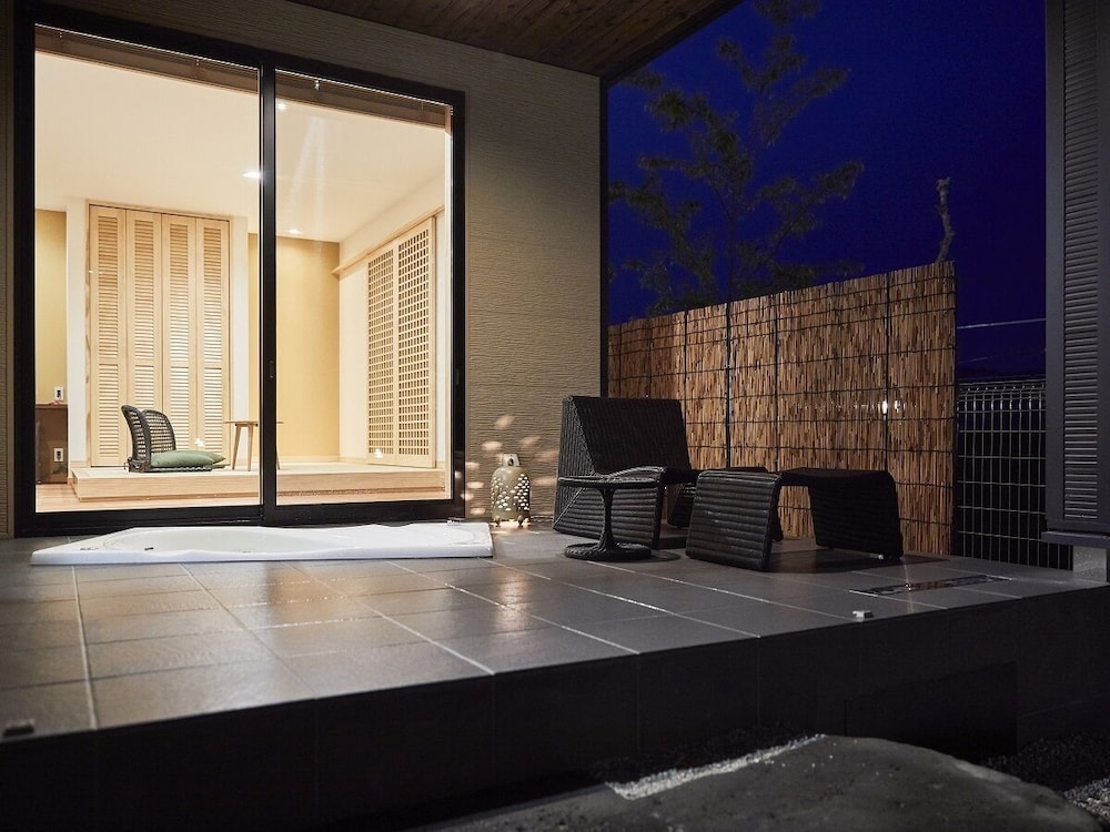 プレミアム ルーム 禁煙 バスルーム1 | 宮島 離れの宿 IBUKU