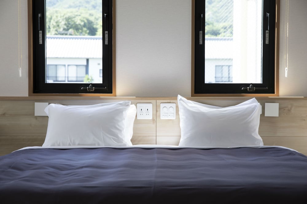 <源泉かけ流し温泉内湯> スーペリアダブルルーム (禁煙) 客室5 | 宮島 離れの宿 IBUKU