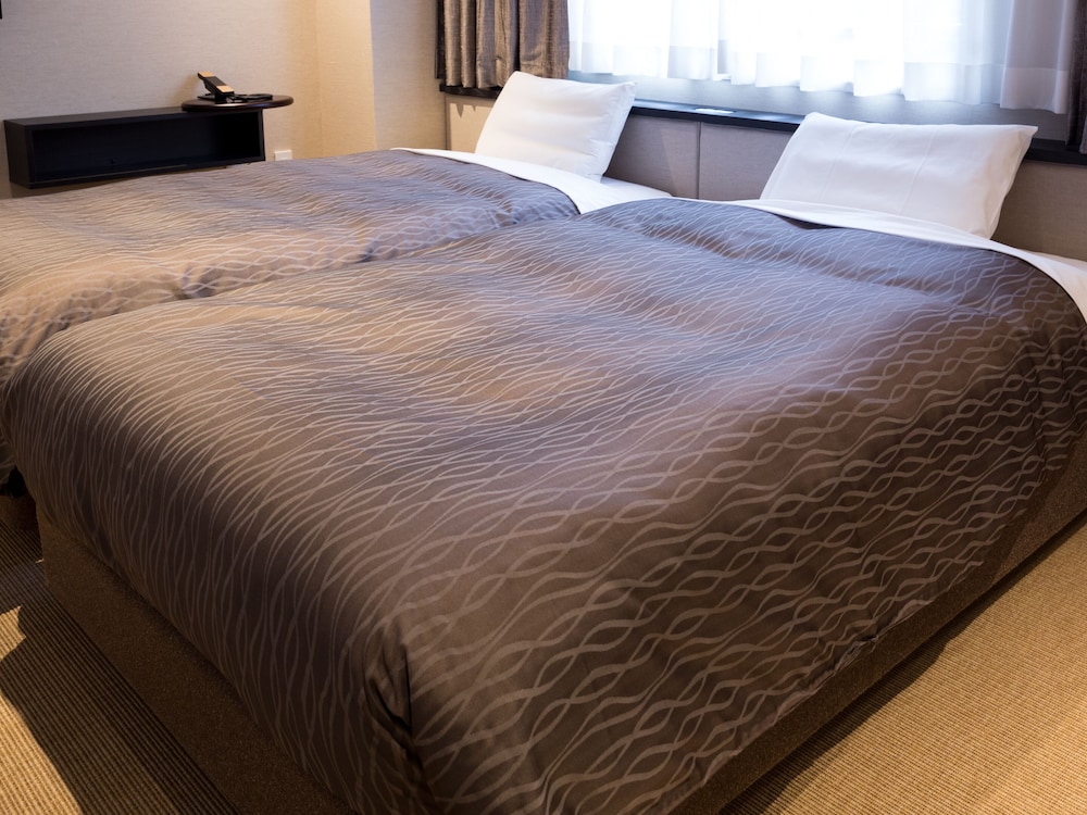 スーペリア ツインルーム 客室2 | THE HOTELS HAKATA KASANE Bayside