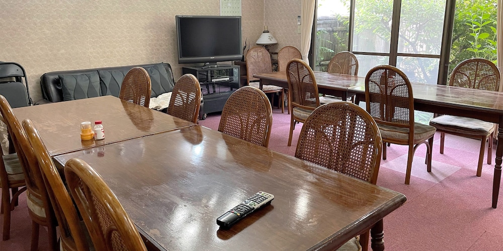 レストラン1 | ビジネス旅館若草