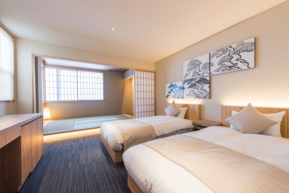 デラックス 4人部屋 (若松) | Hotel ZIZI Kyoto Gion