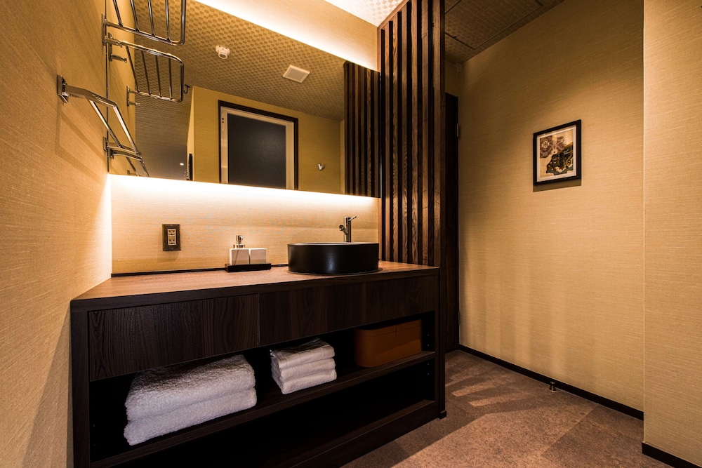 スタンダードダブルルーム (群鶴) ベランダ0 | Hotel ZIZI Kyoto Gion