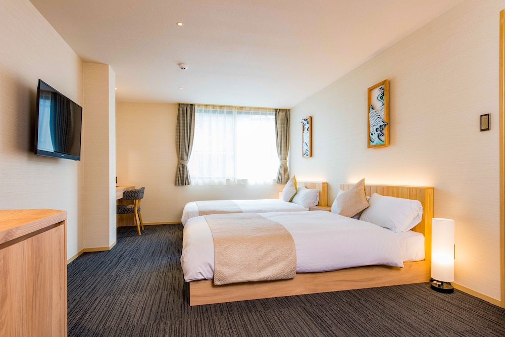 ダブルルーム (波) 客室2 | Hotel ZIZI Kyoto Gion