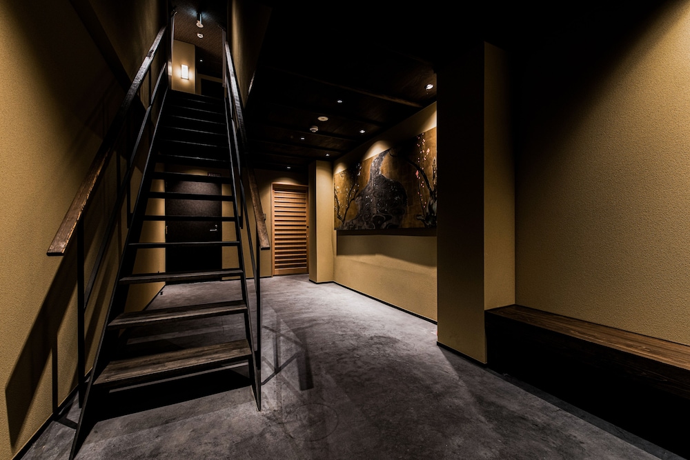 内部エントランス1 | Hotel ZIZI Kyoto Gion 内部エントランス1 | Hotel ZIZI Kyoto Gion