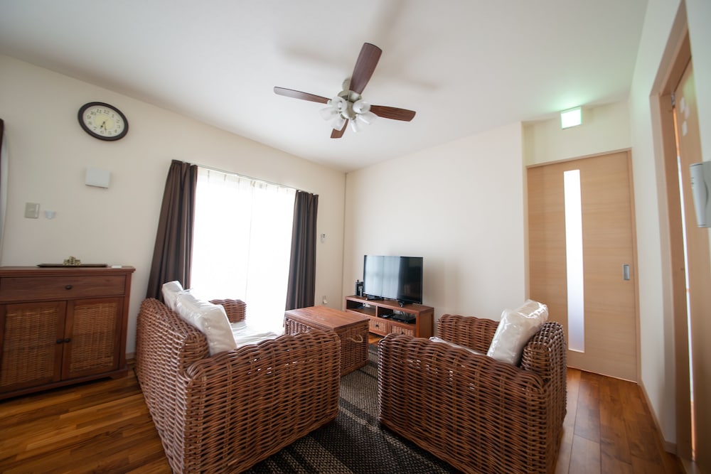 Pine House in ISHIGAKI リビング エリア0 | Pine House in ISHIGAKI