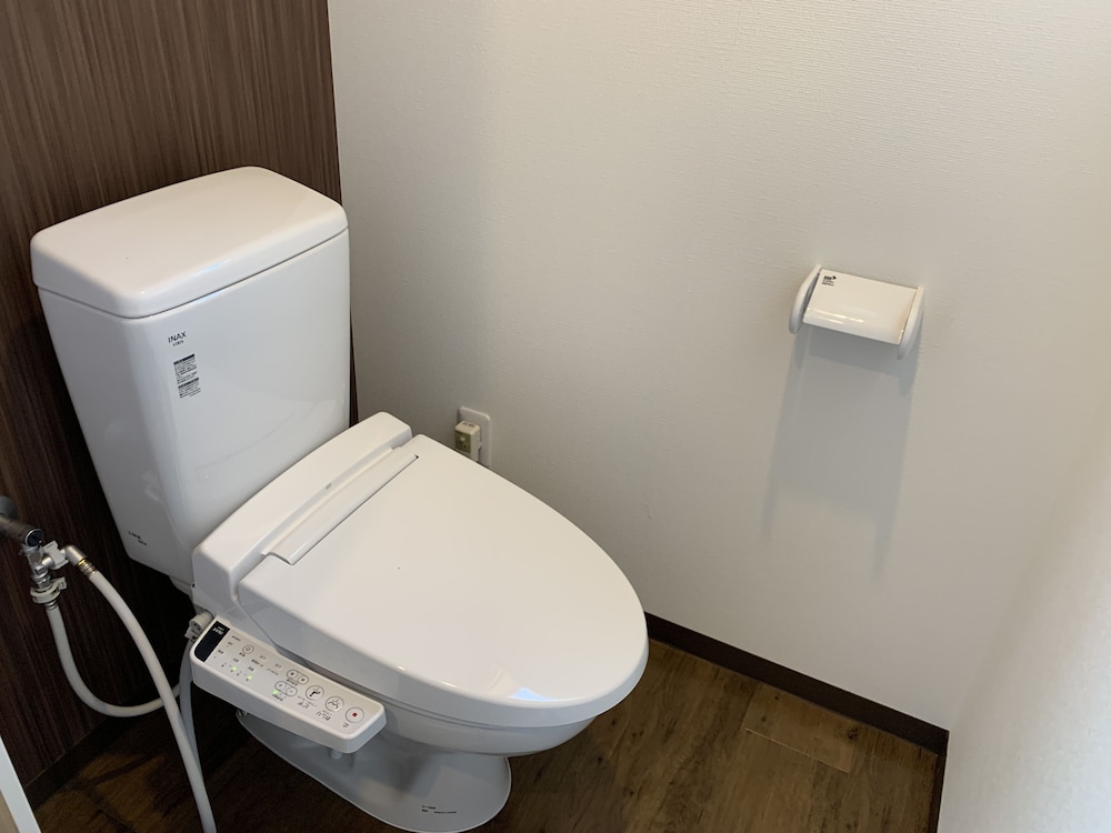 スタンダード ツインルーム 客室の設備とサービス1 | Mr.KINJO in TOMIGUSUKU