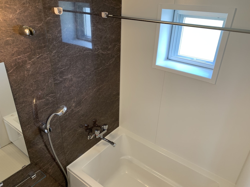 スタンダード ツインルーム バスルーム2 | Mr.KINJO in TOMIGUSUKU