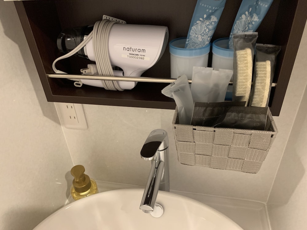 スタンダード ダブルルーム 客室の設備とサービス1 | Mr.KINJO in TOMIGUSUKU