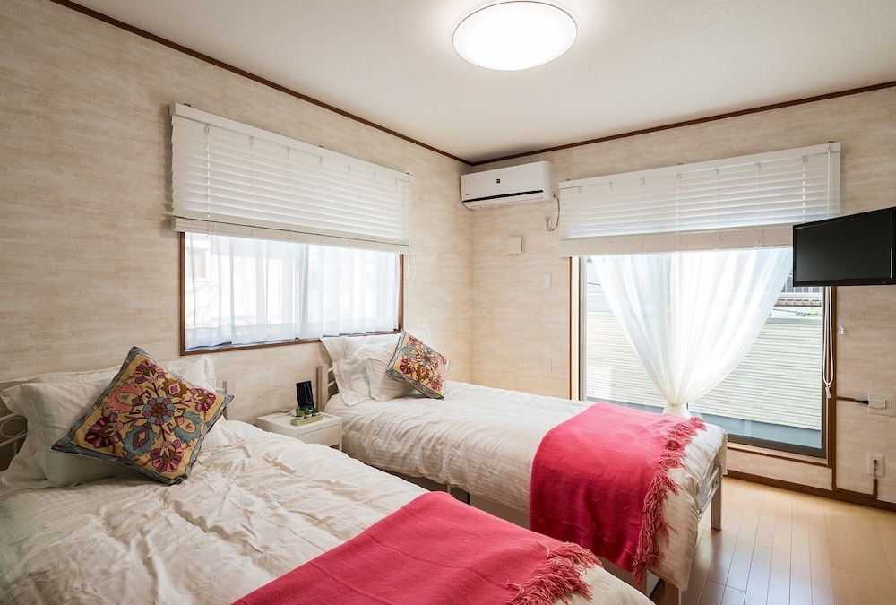 4人部屋 専用バスルーム付 客室7 | Kamakura Del Costa