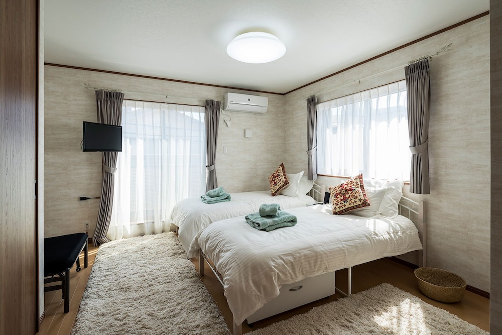 4人部屋 専用バスルーム付 客室5 | Kamakura Del Costa