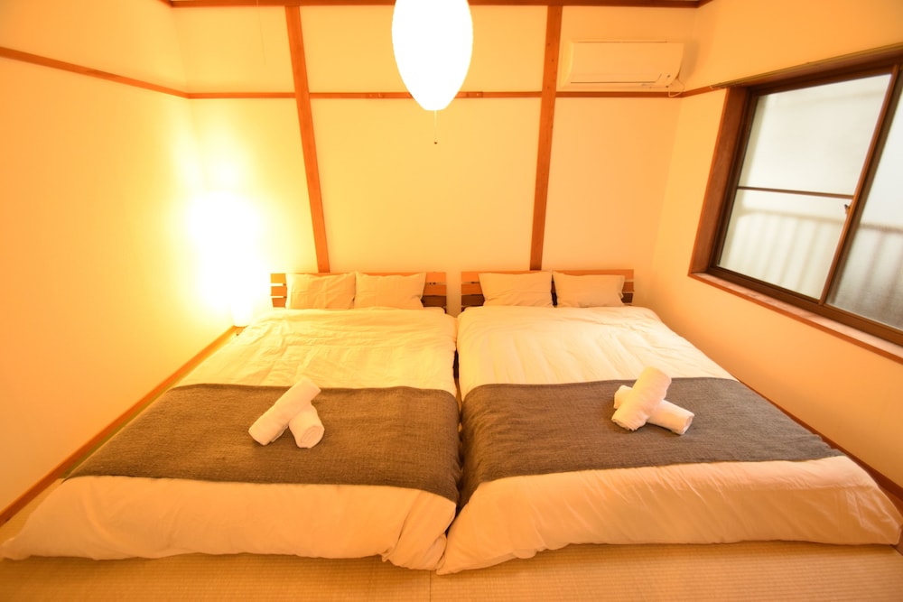 客室1 | Color Ebie