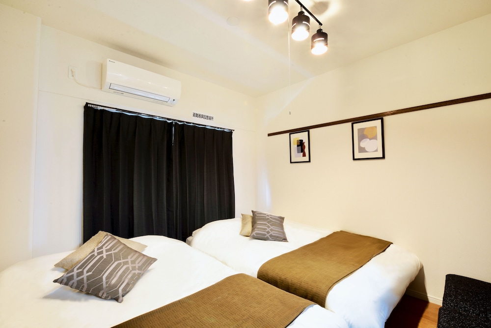 4名部屋 ブラウンラグジュアリー / BR 内装1 | オールステイ胡屋