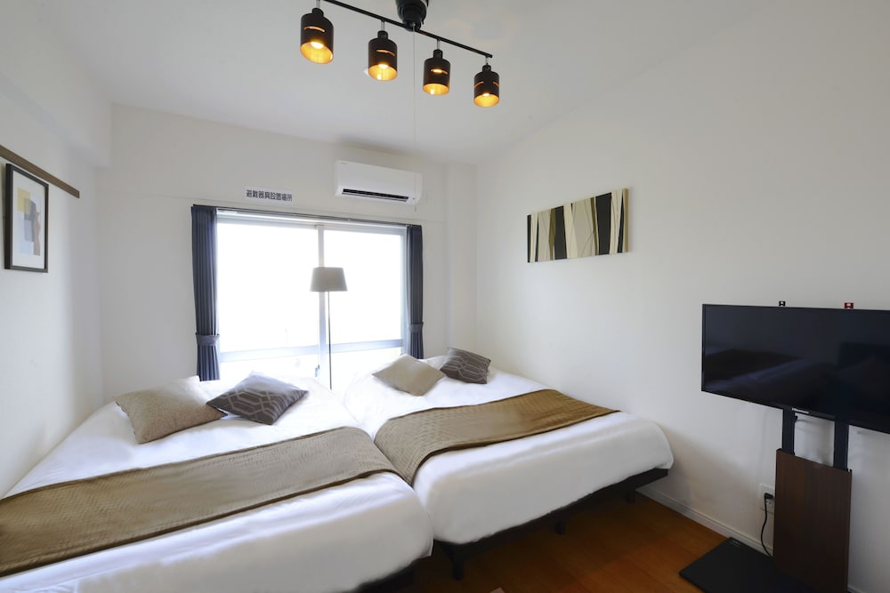 4名部屋 ブラウンラグジュアリー / BR 客室1 | オールステイ胡屋