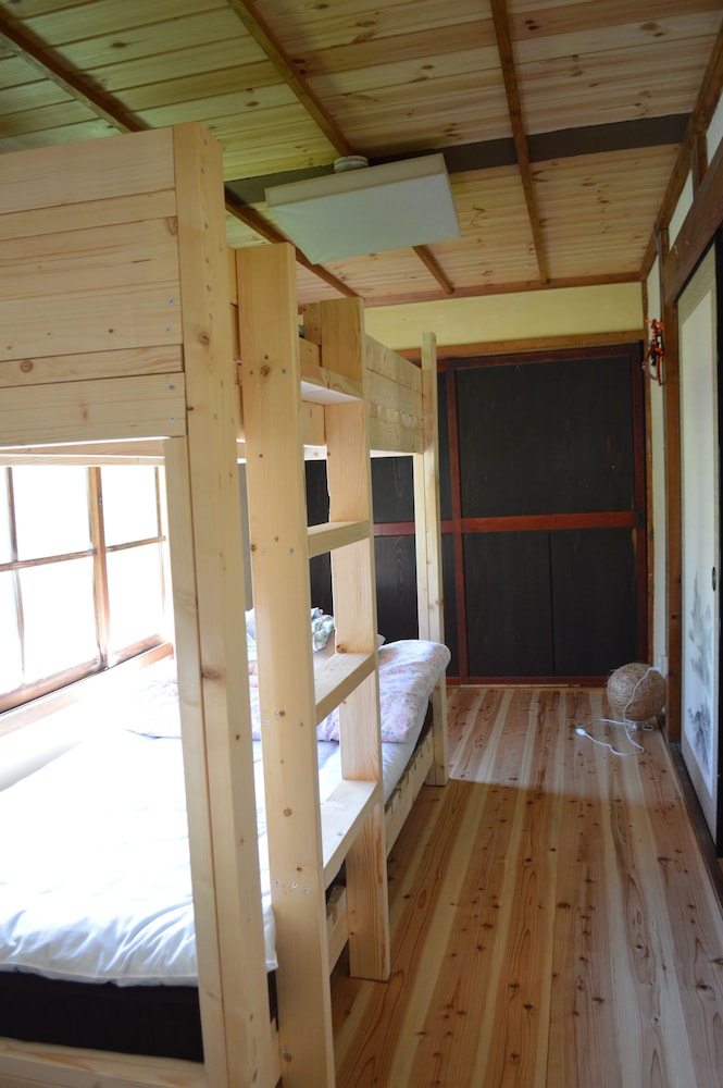 客室1 | 里山ゲストハウス クチュール