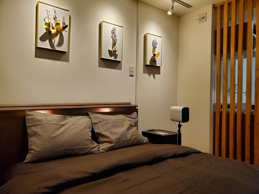 コンフォート ダブルルーム 客室7 | Sakuranomiya Hotel-Self Service