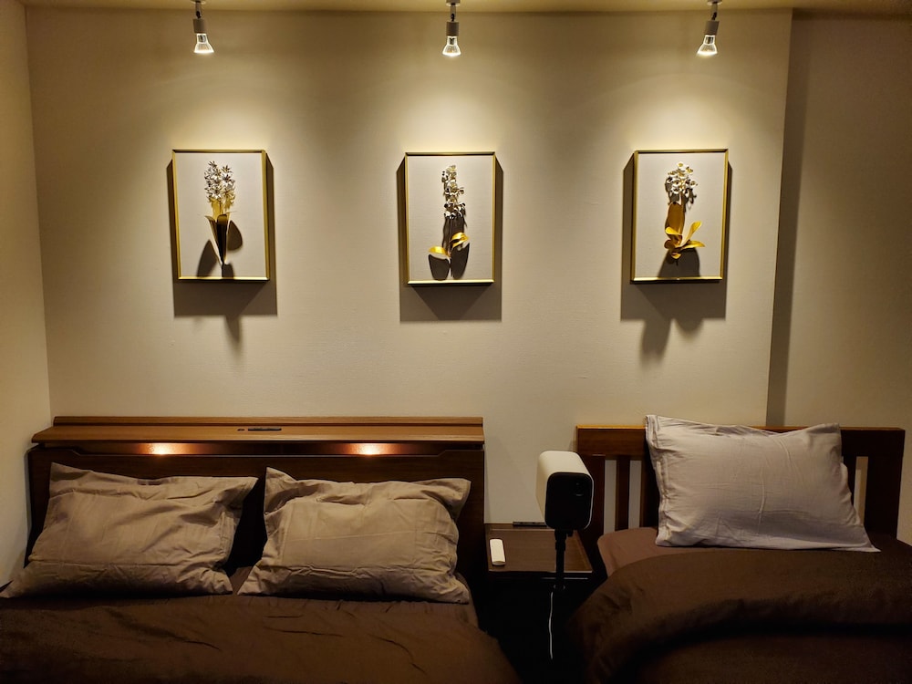 デラックス トリプルルーム 客室2 | Sakuranomiya Hotel-Self Service