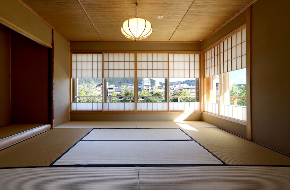 一棟貸し 客室1 | 丸 和泉屋町