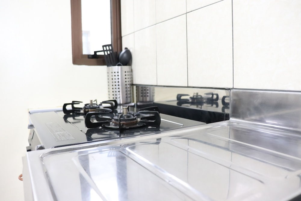 アパートメント 2 ベッドルーム (B) 専用簡易キッチン1 | Hotel Upi – コンドミニアムホテル美浜ウーピー