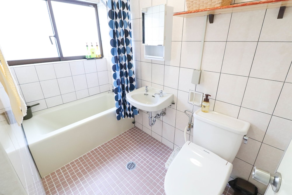 アパートメント 2 ベッドルーム (B) バスルーム0 | Hotel Upi – コンドミニアムホテル美浜ウーピー