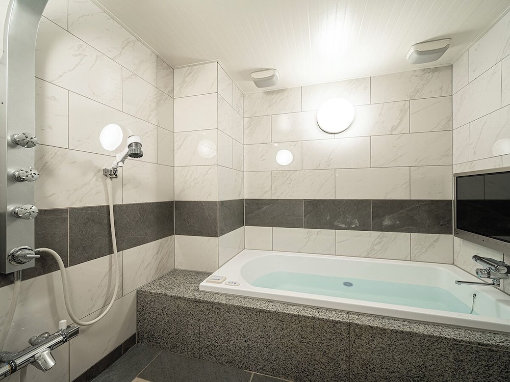 デラックス ダブルルーム バスルーム0 | ラッキー サン