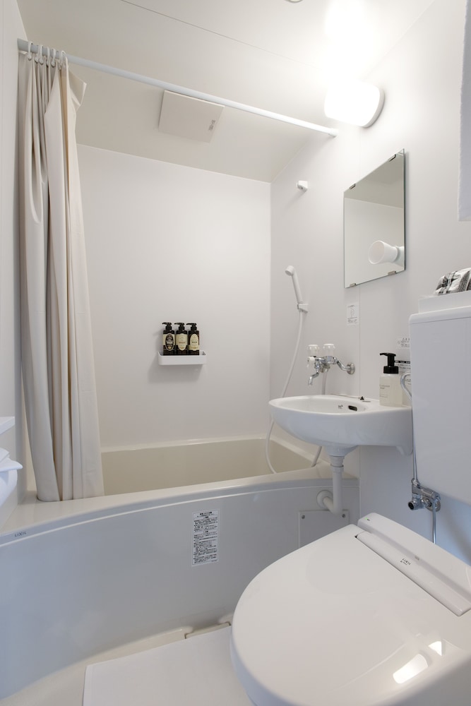 スタンダード ダブルルーム バスルーム0 | ホテル コジャン