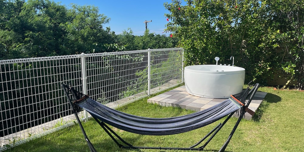 ヴィラ・シャルム テラス / パティオ2 | ヴィラ シャルム