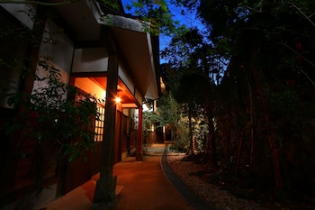 山川ZENZO