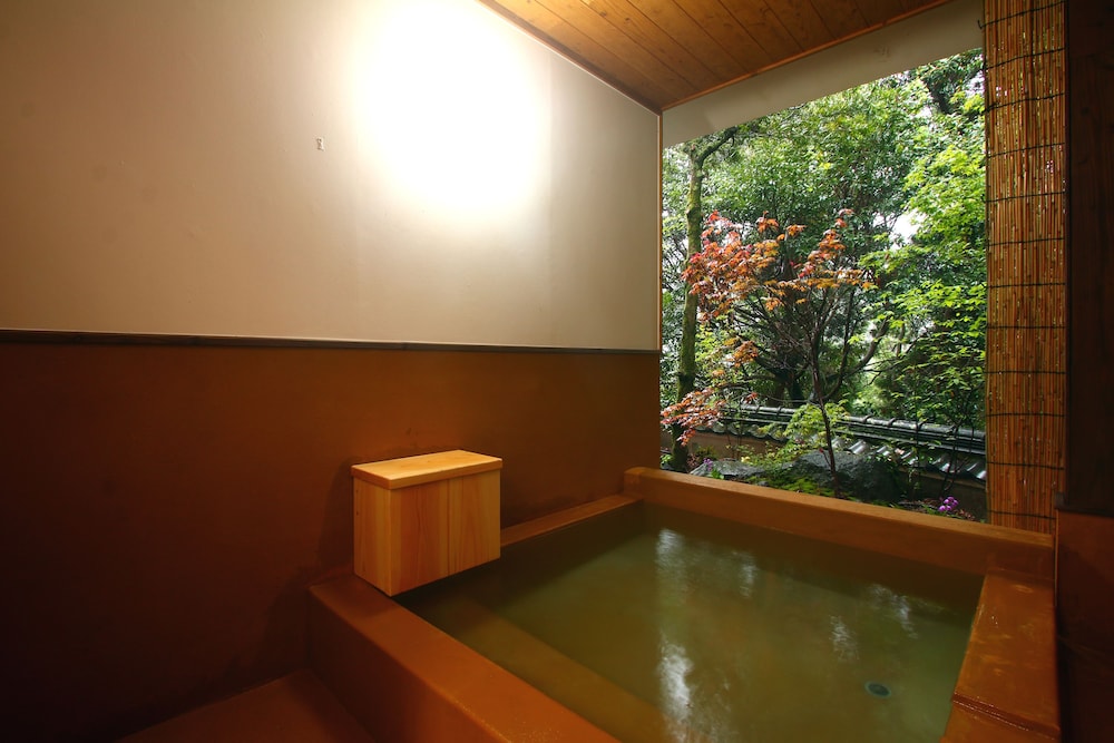 エグゼクティブスイートルーム バスルーム0 | 山川ZENZO