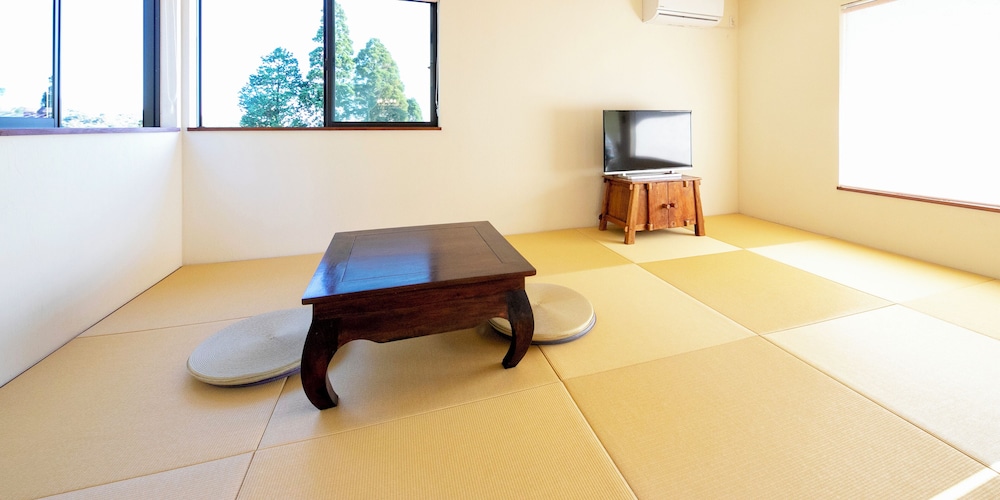 デラックスヴィラ露天風呂付 パラディー 客室1 | 天からの贈り物 Villa Montpetre