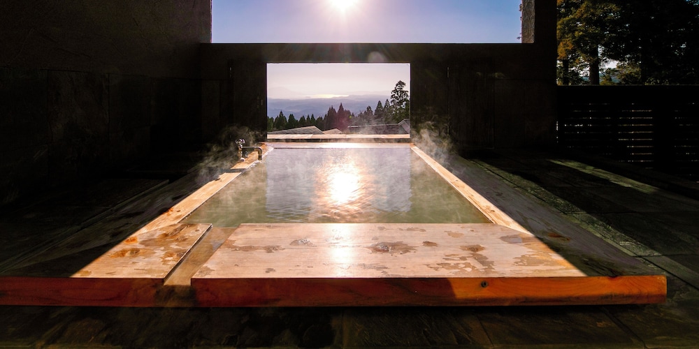 デラックスヴィラ露天風呂付 グランビュー バスルーム2 | 天からの贈り物 Villa Montpetre