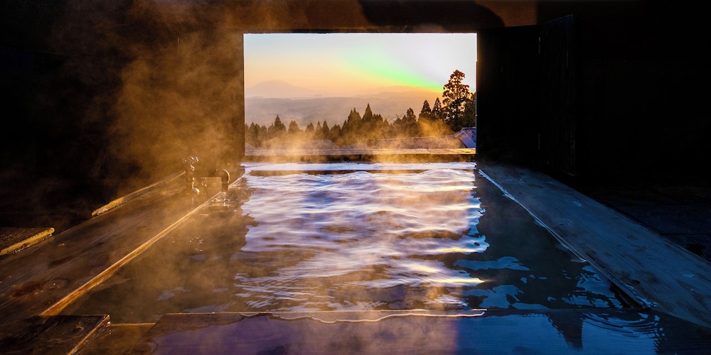 デラックスヴィラ露天風呂付 グランビュー バスルーム1 | 天からの贈り物 Villa Montpetre