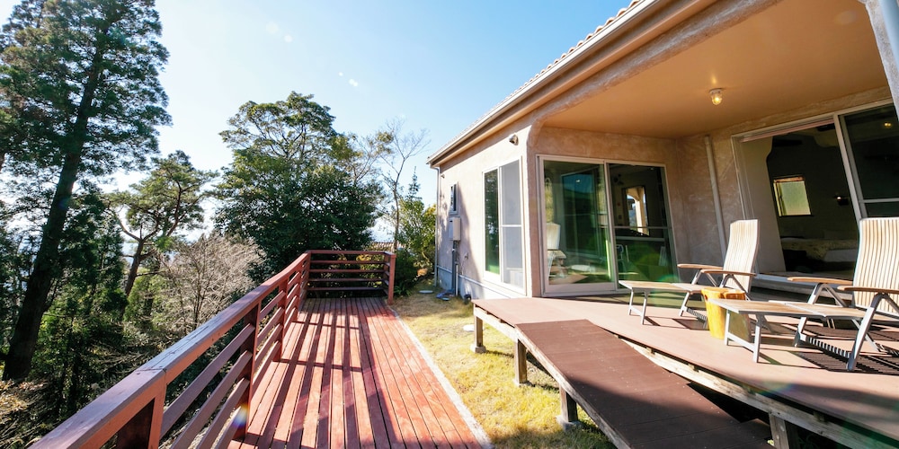 デラックスヴィラ露天風呂付 ティエラ テラス / パティオ0 | 天からの贈り物 Villa Montpetre