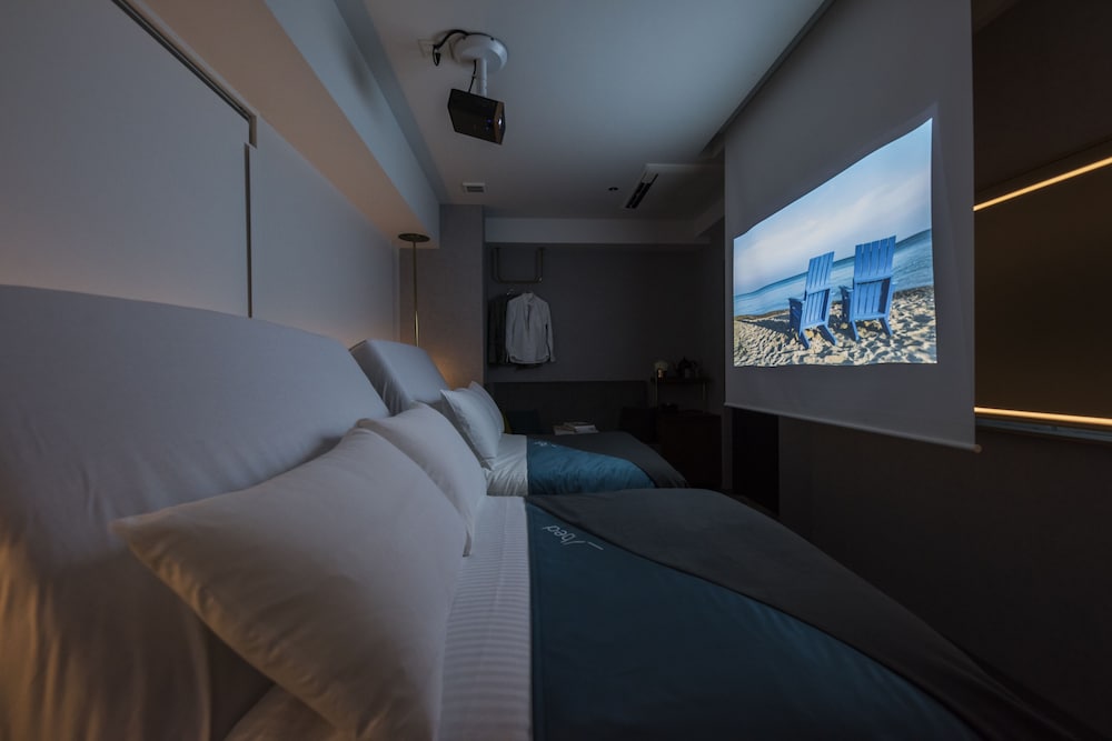 スラッシュ ツインルーム 客室2 | スラッシュ川崎