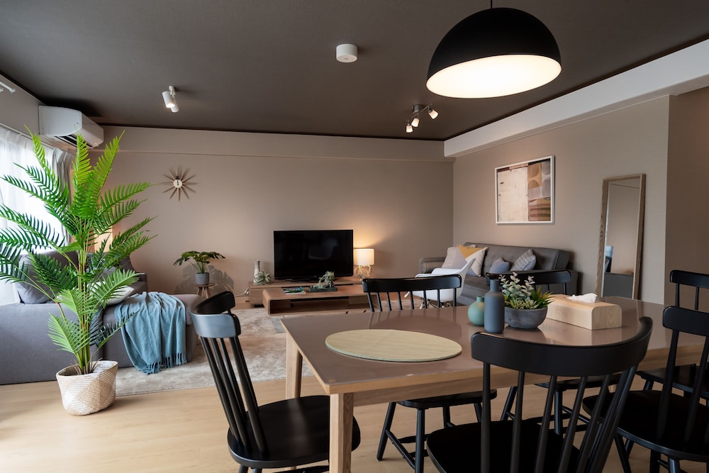 402 リビング エリア1 | Little Santa