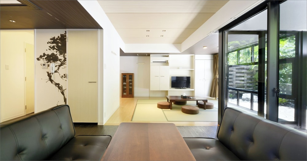 スタンダードフロア | カリーコンド 美ら海