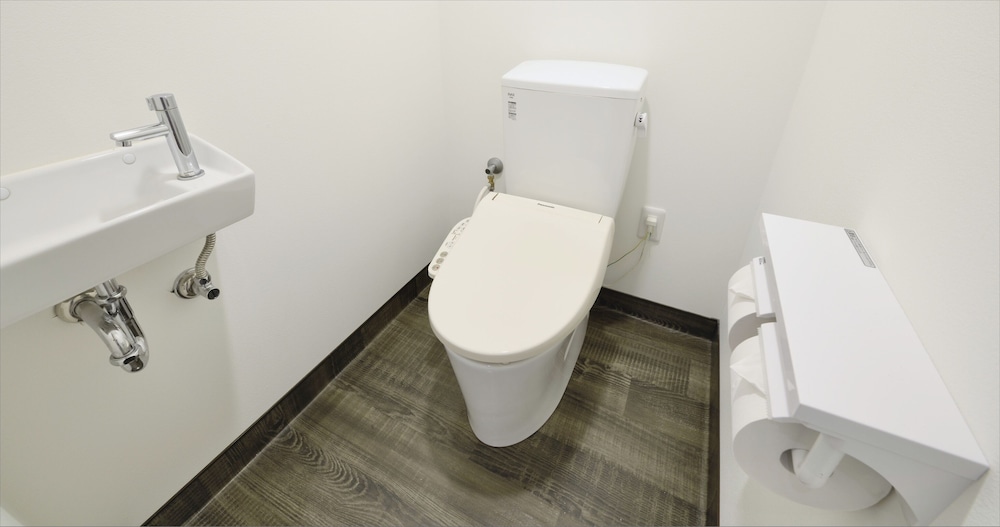 ツインルーム バスルーム1 | カリーコンド 美ら海