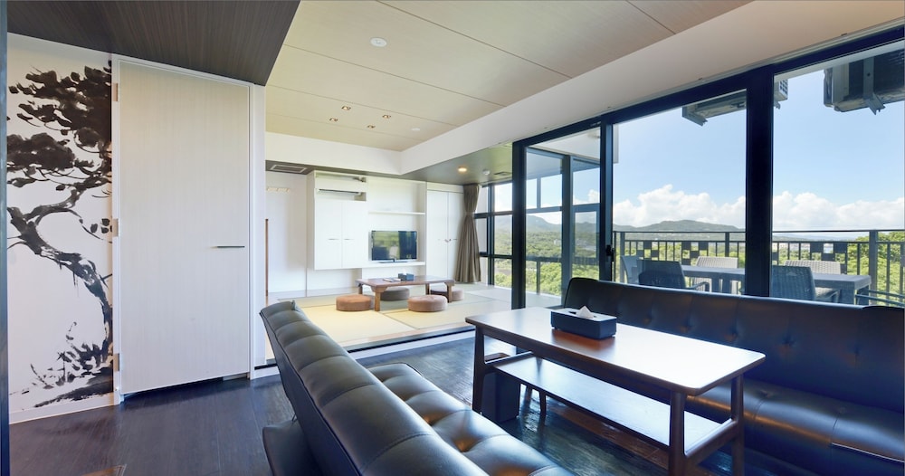 トップフロア | カリーコンド 美ら海